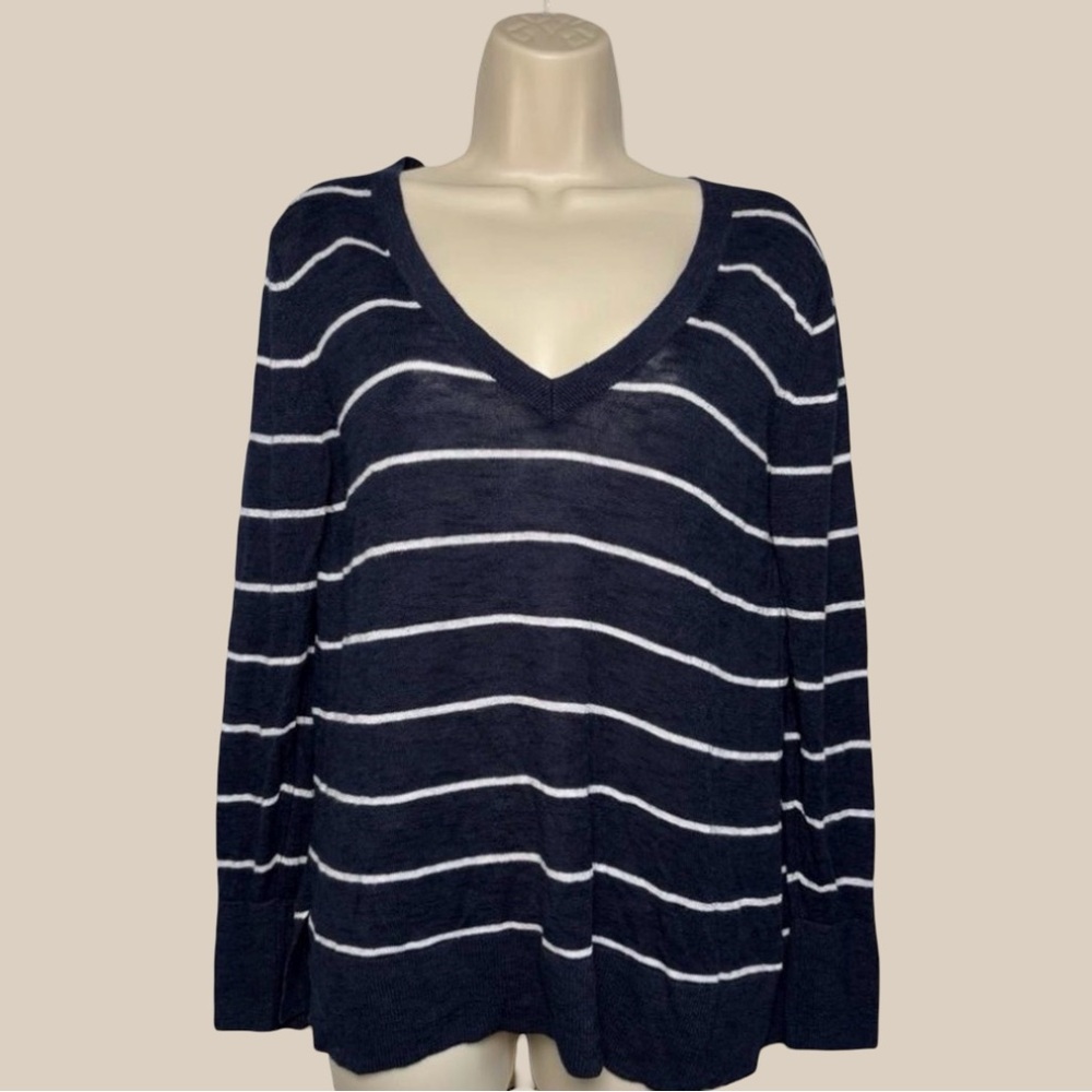 Banana Republic Women’s Navy White Striped V Neck Linen Blend Sweater Nautical